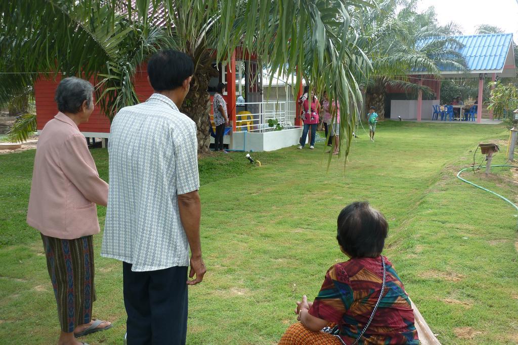 Maneemudjalin Resorts Farm Stay Sam Roi Yot Exterior foto